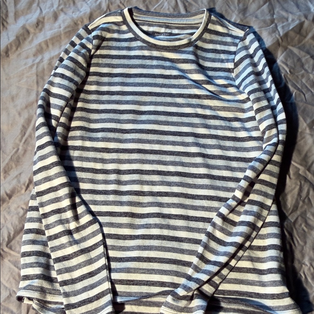 American Eagle Outfitters Striped Crewneck Sweater in Gray & Cream